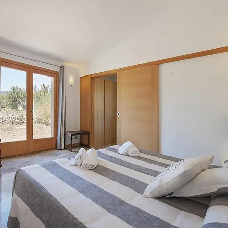 Cal Padri Villa *